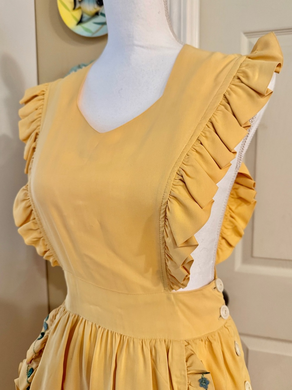 Yellow Ruffled German Dress with Embroidered Pockets - Picture 2 of 6